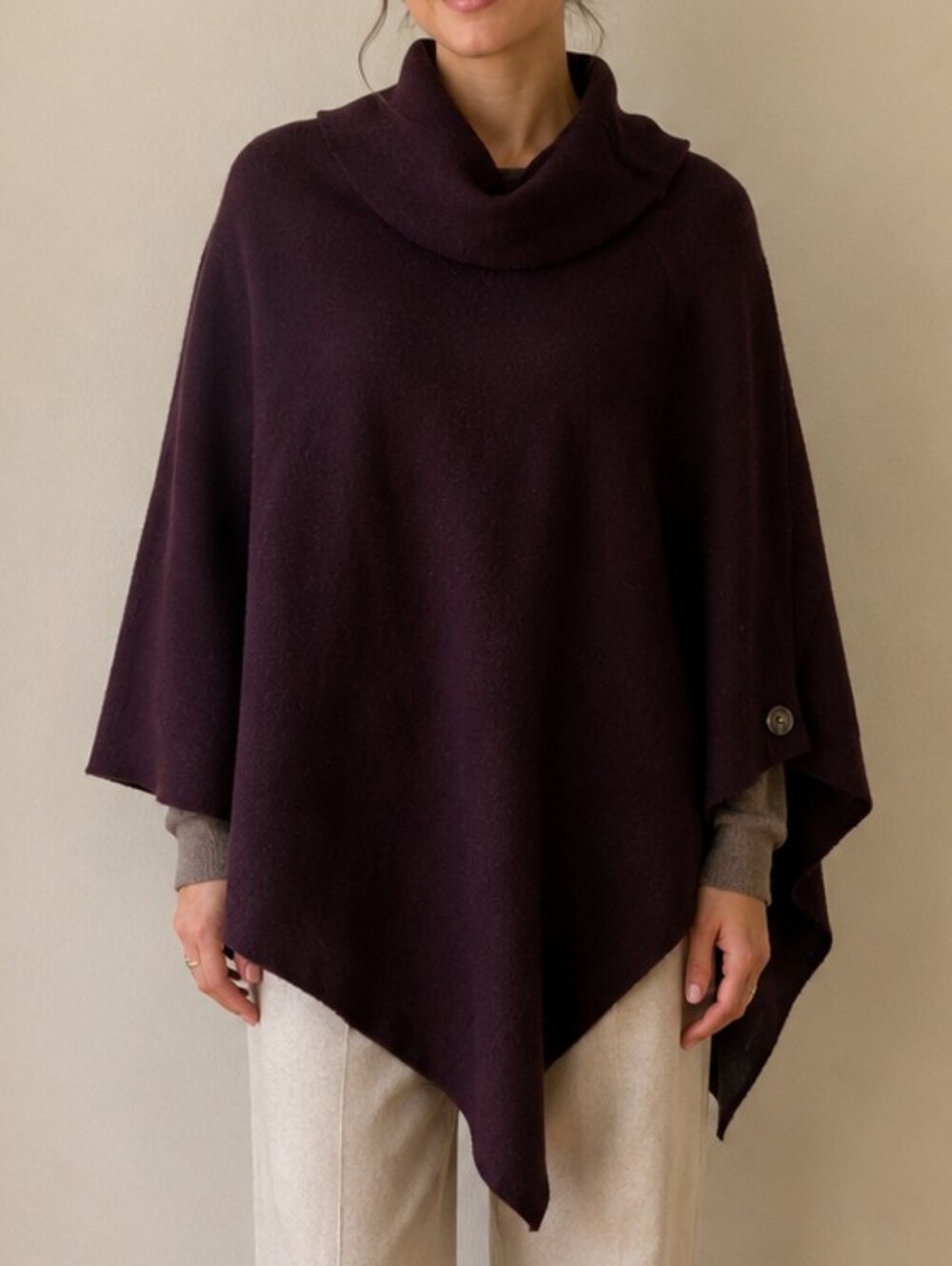 Oliver by Escio Plum Knit Poncho ✨ Size L